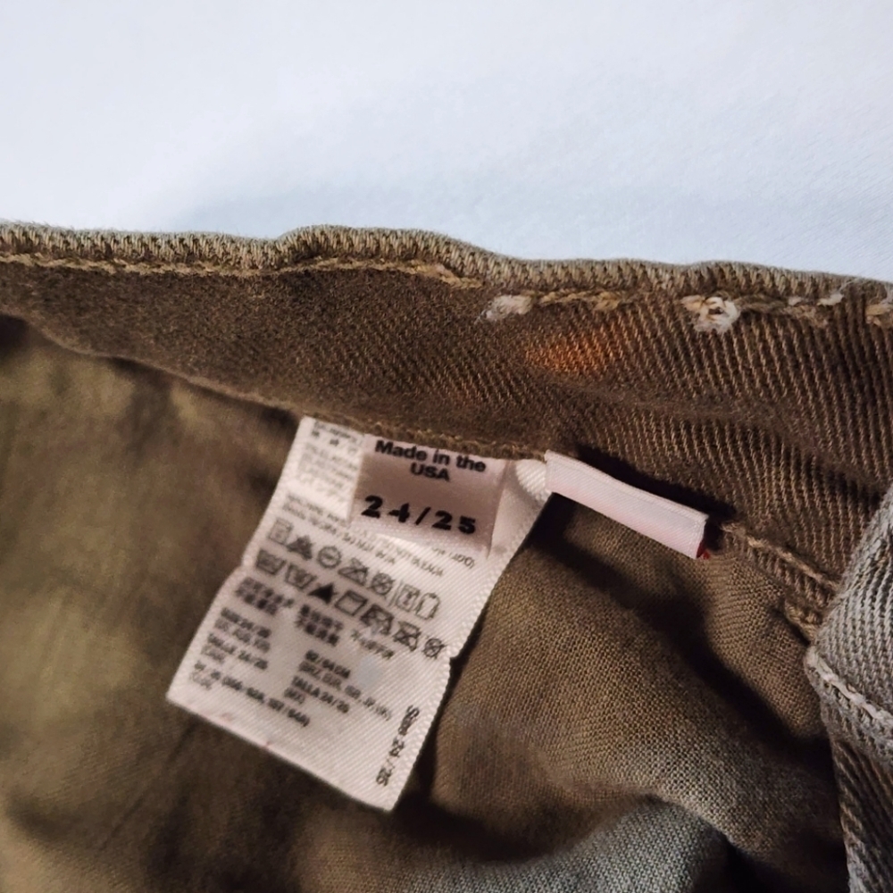 American Apparel Size 24/25 Green Hi-Waisted Cuffed Shorts - Picture 6 of 6